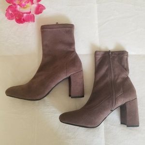 NWOT Slim-Calf Block Heel Boot